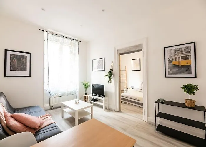 Appartement Entierement Renove Et Cosy Avec Jardin